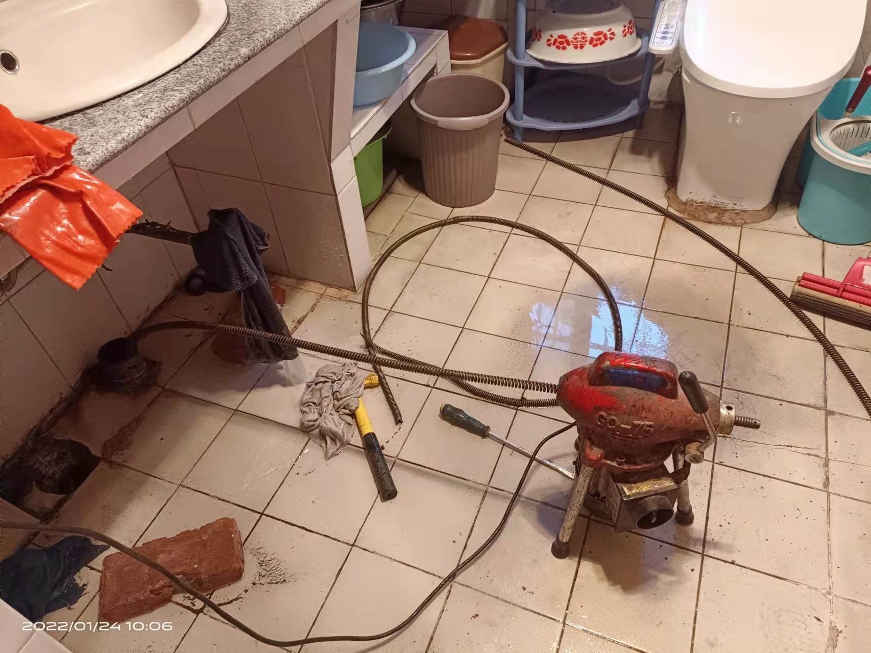 南丹疏通厨房下水道，地漏疏通