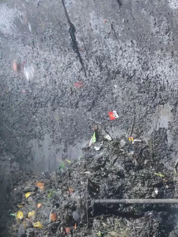 南丹污水池清理